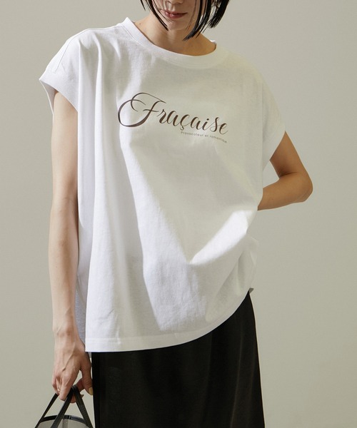 SALON adam et rope'(サロン アダム エ ロペ)の「【WEB限定】FracoiseロゴプリントフレンチスリーブTシャツ(Tシャツ/カットソー・レディース・オフホワイト/チャコールグレー・FREE)」の1枚目の写真