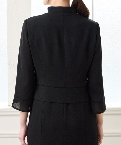 AIMER(エメ)の「【夏用喪服・礼服】フリルネックジャケットデザイン前開きロングサマーブラックフォーマルワンピース(ワンピース・レディース・ブラック・9号/11号/13号/15号)」の8枚目の写真