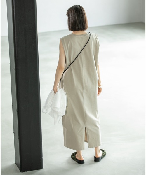 OPAQUE.CLIP（オペークドットクリップ）の「◆Iラインカットソーワンピース【洗濯機洗い可】（ワンピース・レディース・ライトベージュ/ブラック/ブラウン系その他・40/38/42/36）」の19枚目の写真