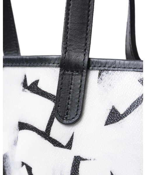 uniform experiment（ユニフォームエクスペリメント）の「ERIC HAZE PVC TOTE BAG（トートバッグ・メンズ・ホワイト・FREE）」の5枚目の写真