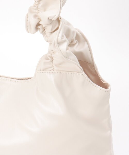 VENCEEXCHANGE（ヴァンスエクスチェンジ）の「合皮フリルハンドルトートバッグ（ショルダーバッグ・レディース・オフホワイト/ブラック/シルバー・FREE）」の11枚目の写真