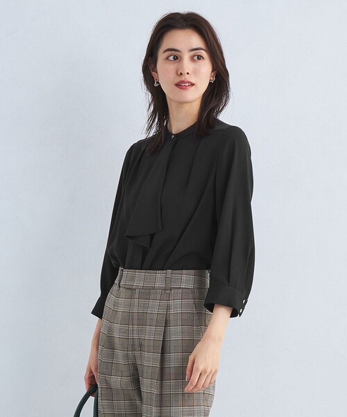 green label relaxing（グリーンレーベルリラクシング）の「フリルタイ 7分袖 ブラウス（シャツ/ブラウス・レディース・ホワイト/ネイビー/その他1・FREE）」の5枚目の写真