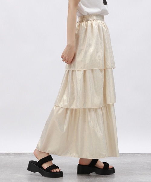 LAKOLE(ラコレ)の「メタリックフリルスカート / 128641(スカート・レディース・ブラック/シルバー/ゴールド・MEDIUM/SMALL)」の14枚目の写真