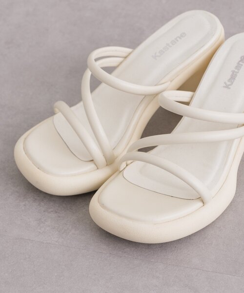 Kastane（カスタネ）の「【WEB限定】チャンキーヒールサンダル（サンダル・レディース・アイボリー/ブラック/シルバー・36/37/38）」の12枚目の写真