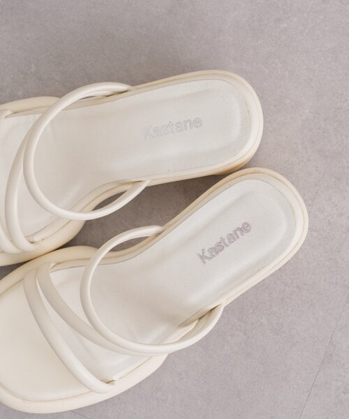 Kastane（カスタネ）の「【WEB限定】チャンキーヒールサンダル（サンダル・レディース・アイボリー/ブラック/シルバー・36/37/38）」の11枚目の写真