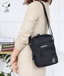 SNOOPY（スヌーピー）の「スヌーピー ショルダーバッグ ミニバッグ ミニショルダー メイオーシャン ピーナッツ 斜め掛け 62053（ショルダーバッグ・キッズ）」