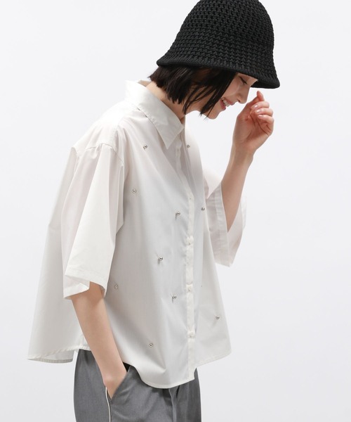 LAKOLE(ラコレ)の「ボールスタッズ半袖シャツ / 136000(シャツ/ブラウス・レディース・ブラック/ブルー/オフホワイト・FREE)」の5枚目の写真