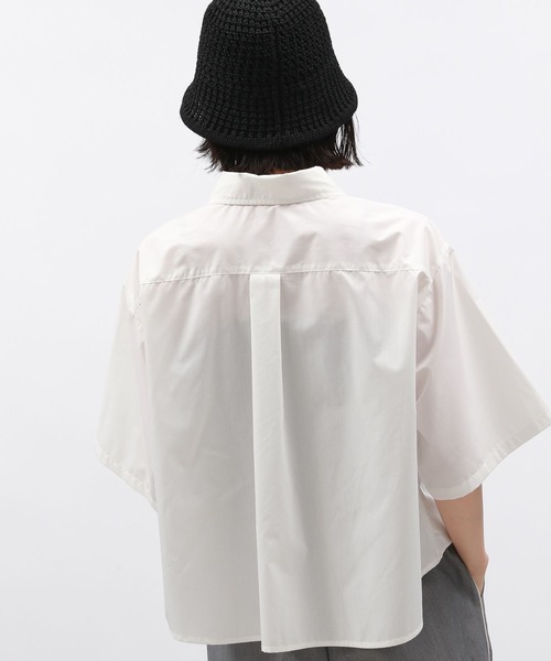 LAKOLE(ラコレ)の「ボールスタッズ半袖シャツ / 136000(シャツ/ブラウス・レディース・ブラック/ブルー/オフホワイト・FREE)」の6枚目の写真