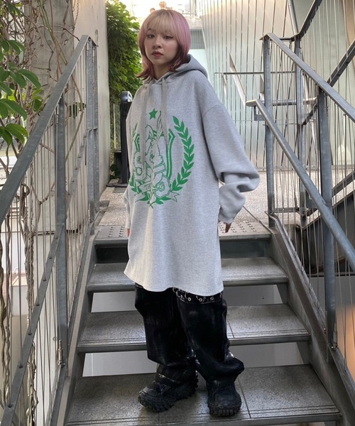 Candy Stripper（キャンディストリッパー）の「EMBLEM BUNNY WAFFLE フーディー（パーカー・レディース・オフホワイト/ヘザーグレー/ブラック・2）」の12枚目の写真