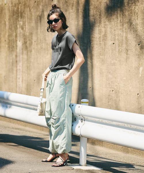 coca(coca)(コカ)の「フレンチスリーブロゴTシャツ(Tシャツ/カットソー・レディース・ホワイト/ライトグリーン/ブラウン/アイボリー/チャコール/オートミール・ONE SIZE)」の9枚目の写真