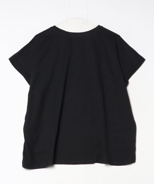 atONE(アットワン)の「オーバーサイズポケット付きUネックTee(Tシャツ/カットソー・レディース・ピンク系その他3/ブルー系その他/ネイビー/モカ/オフホワイト/パープル系その他/パープル系その他2/ブルー系その他2/カーキ/ブラック/ベージュ・L/M)」の12枚目の写真