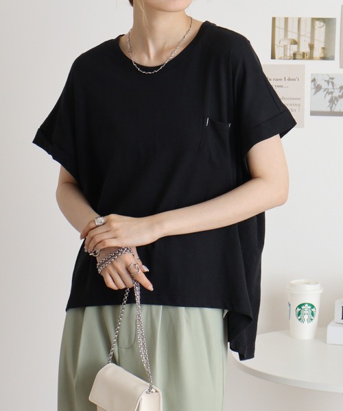 atONE(アットワン)の「オーバーサイズポケット付きUネックTee(Tシャツ/カットソー・レディース・ピンク系その他3/ブルー系その他/ネイビー/モカ/オフホワイト/パープル系その他/パープル系その他2/ブルー系その他2/カーキ/ブラック/ベージュ・L/M)」の1枚目の写真