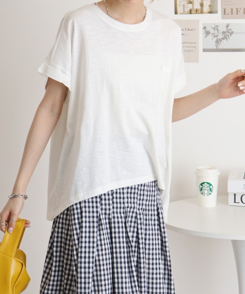 atONE(アットワン)の「オーバーサイズポケット付きUネックTee(Tシャツ/カットソー・レディース・ピンク系その他3/ブルー系その他/ネイビー/モカ/オフホワイト/パープル系その他/パープル系その他2/ブルー系その他2/カーキ/ブラック/ベージュ・L/M)」の16枚目の写真