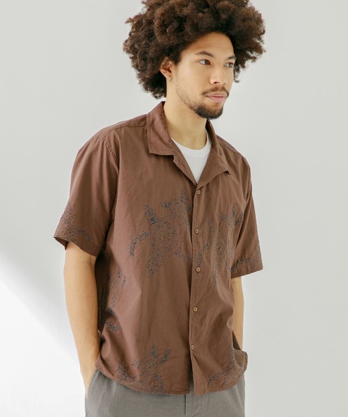 URBAN RESEARCH Sonny Label（アーバンリサーチサニーレーベル）の「フラワーハンドエンブロイダリー半袖シャツ（シャツ/ブラウス・メンズ・カーキ/オフホワイト/ブラウン・MEDIUM/LARGE）」の15枚目の写真
