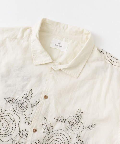 URBAN RESEARCH Sonny Label（アーバンリサーチサニーレーベル）の「フラワーハンドエンブロイダリー半袖シャツ（シャツ/ブラウス・メンズ・カーキ/オフホワイト/ブラウン・MEDIUM/LARGE）」の11枚目の写真