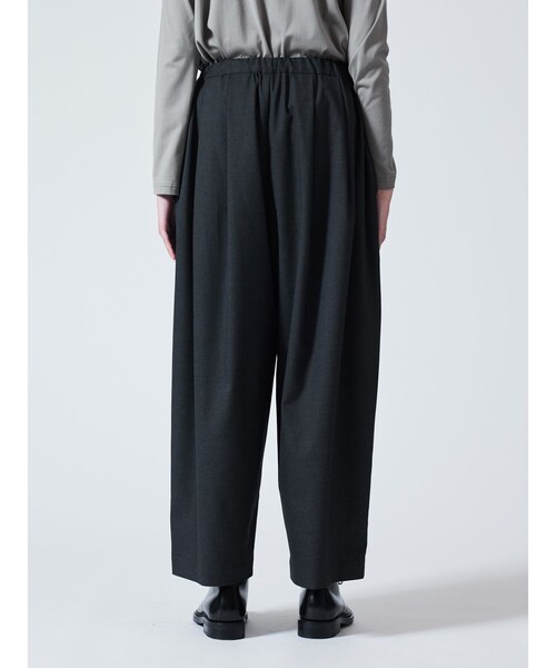 mizuiroind（ミズイロインド）の「mizuiro ind ワイドタックパンツ（その他パンツ・レディース・ライトグレー/ブラウン/ネイビー系1/ブラック系その他2/グレー系その他5/グレー・FREE）」の18枚目の写真