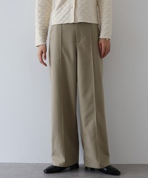 J by blue（ジェイバイブルー）の「ピンタックストレートスラックス（スラックス）」