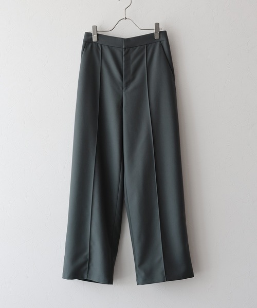 J by blue(ジェイバイブルー)の「ピンタックストレートスラックス(スラックス・レディース・モカ/ブラック/チャコールグレー・SMALL/MEDIUM/LARGE)」の13枚目の写真