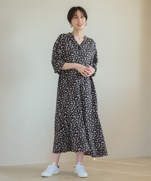Elura（エルーラ）の「＜低身長サイズあり＞2WAYフラワープリントワンピース144314（ワンピース・レディース・ブラック/ネイビー/ブラック系その他/ダークネイビー・MEDIUM/FREE(S)/LARGE）」の9枚目の写真