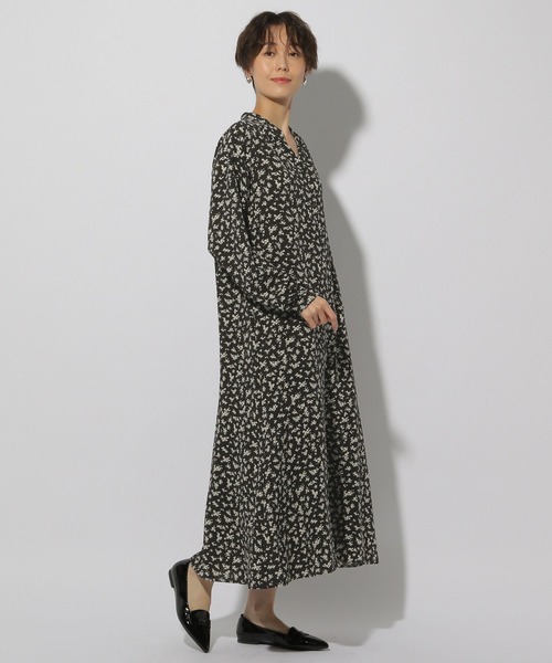 Elura（エルーラ）の「＜低身長サイズあり＞2WAYフラワープリントワンピース144314（ワンピース・レディース・ブラック/ネイビー/ブラック系その他/ダークネイビー・MEDIUM/FREE(S)/LARGE）」の18枚目の写真