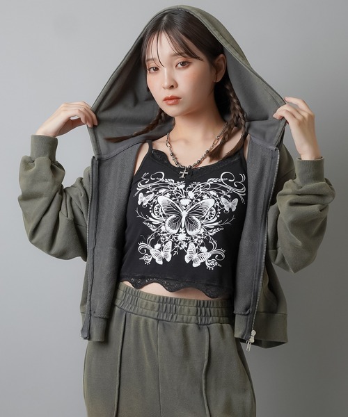 SPINNS（スピンズ）の「パウダー加工 Wジップショート丈スウェット（パーカー・レディース・スミクロ/ネイビー/ボルドー・ONESIZE）」の21枚目の写真