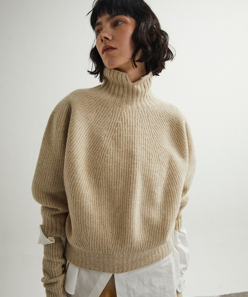 UNFIL（アンフィル）の「unfil アンフィル / superfine lambs & chenille ribbed-knit high-neck sweater スーパーファインラムシェニールリブニットハイネックセーター / WFFL-UW123（ニット/セーター・レディース・ライトベージュ/ミント・1）」の12枚目の写真