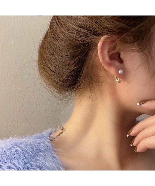 Sakka(サッカ)の「パール デザインピアス【925 silver Post】(ピアス(両耳用)・レディース・ホワイト/ゴールド・FREE)」の10枚目の写真