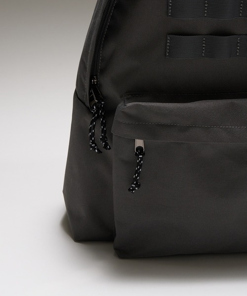 MILITARY（ミリタリー）の「【MAISON CLUB】バックパック リュックサック　/A4サイズ・PC収納可能　軽量/撥水/M-65/MA-1（バックパック/リュック・メンズ・ブラック/グレー/カーキ・FREE）」の6枚目の写真