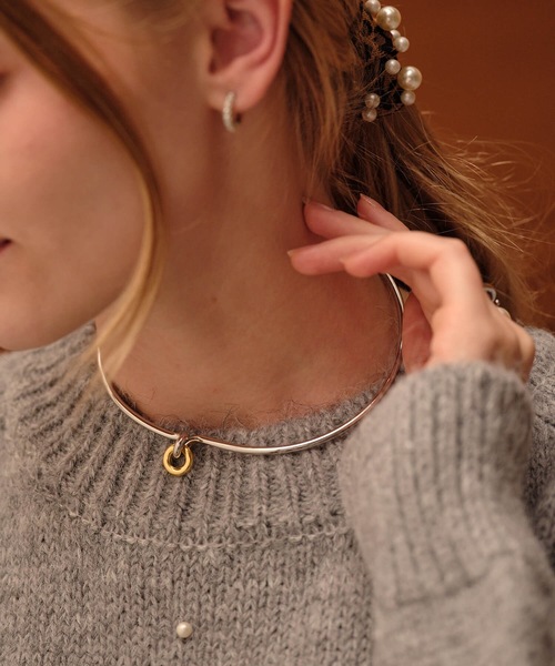 ANOH（アノー）の「コンビカラーリングチョーカー（チョーカー・レディース・シルバー×ゴールド・FREE）」の2枚目の写真