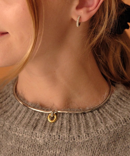ANOH（アノー）の「コンビカラーリングチョーカー（チョーカー・レディース・シルバー×ゴールド・FREE）」の5枚目の写真
