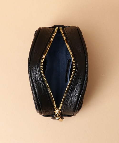 Samantha Thavasa（サマンサタバサ）の「アーチフォルム シンプルポーチ（ポーチ・レディース・モカ/ピンクベージュ/ブラック/オフホワイト・FREE）」の7枚目の写真