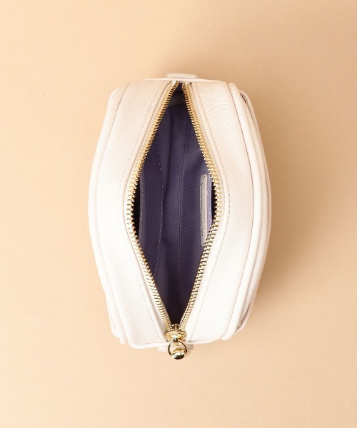 Samantha Thavasa（サマンサタバサ）の「アーチフォルム シンプルポーチ（ポーチ・レディース・モカ/ピンクベージュ/ブラック/オフホワイト・FREE）」の13枚目の写真