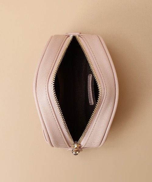 Samantha Thavasa（サマンサタバサ）の「アーチフォルム シンプルポーチ（ポーチ・レディース・モカ/ピンクベージュ/ブラック/オフホワイト・FREE）」の19枚目の写真