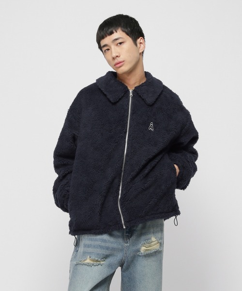 ALAND(エーランド)の「【UNISEX】ALAND/Aロゴワッペンボアブルゾン(ブルゾン・レディース・ネイビー/ベージュ・LARGE/MEDIUM)」の3枚目の写真