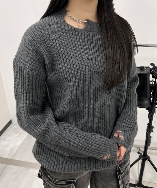 Figments（フィグメンツ）の「ダメージニット（ニット/セーター・レディース・グレー・FREE）」の3枚目の写真