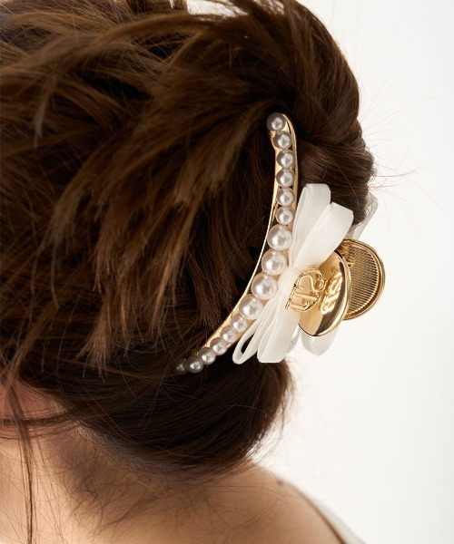 SNIDEL HOME(スナイデルホーム)の「パールメタルバンス(バレッタ/ヘアクリップ・レディース・ピンク/ブラック/アイボリー/イエロー・FREE)」の13枚目の写真