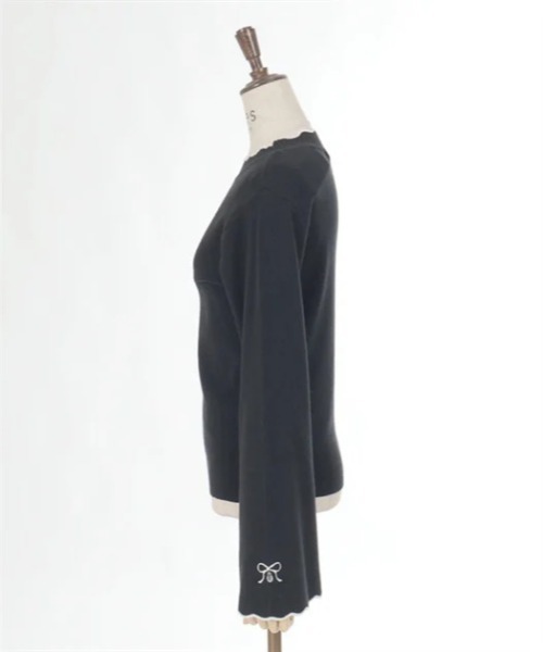 axes femme(アクシーズファム)の「リボン刺繍配色フレア袖ニット(ニット/セーター・レディース・ブラック/ホワイト/ラベンダー・FREE)」の22枚目の写真