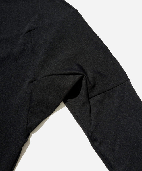 Saturdays Golf(サタデーズゴルフ)の「Tech Mock Slash Shirt(Tシャツ/カットソー・メンズ・ネイビー/ホワイト/ブラック・L/M/S/XL/XXL)」の9枚目の写真