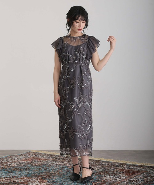 atlo(アトロ)の「フレア スリーブ パーティー ドレス セレモニー ミモレ丈&袖あり 結婚式 フォーマル オケージョンドレス 同窓会 二次会 成人式 タイト シースルー ラメ糸オフショル風 お呼ばれ 謝恩会 20代 30代(ドレス・レディース・ミント/チャコール/ベージュ/ライトグレー/ブラウン/ブラック・M)」の19枚目の写真