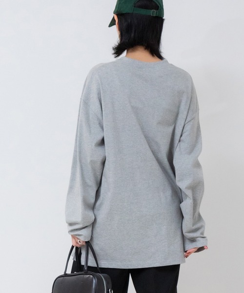 HEILIS(ヘイリス)の「【サイズ展開あり】オーバーサイズコットンロングスリーブカットソー / オーバーサイズ レディース ユニセックス ロングTシャツ 長袖 無地 秋服 冬服 春服 ノームコア レイヤード ロンT(Tシャツ/カットソー・レディース・ホワイト/ブラック/グレー/ネイビー・L/M)」の15枚目の写真