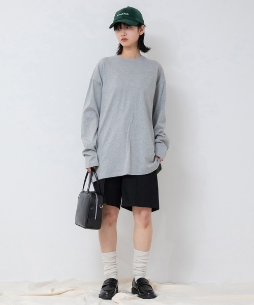 HEILIS(ヘイリス)の「【サイズ展開あり】オーバーサイズコットンロングスリーブカットソー / オーバーサイズ レディース ユニセックス ロングTシャツ 長袖 無地 秋服 冬服 春服 ノームコア レイヤード ロンT(Tシャツ/カットソー・レディース・ホワイト/ブラック/グレー/ネイビー・L/M)」の16枚目の写真