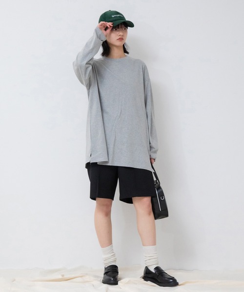 HEILIS(ヘイリス)の「【サイズ展開あり】オーバーサイズコットンロングスリーブカットソー / オーバーサイズ レディース ユニセックス ロングTシャツ 長袖 無地 秋服 冬服 春服 ノームコア レイヤード ロンT(Tシャツ/カットソー・レディース・ホワイト/ブラック/グレー/ネイビー・L/M)」の17枚目の写真
