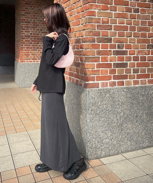 HEILIS(ヘイリス)の「【サイズ展開あり】オーバーサイズコットンロングスリーブカットソー / オーバーサイズ レディース ユニセックス ロングTシャツ 長袖 無地 秋服 冬服 春服 ノームコア レイヤード ロンT(Tシャツ/カットソー・レディース・ホワイト/ブラック/グレー/ネイビー・L/M)」の10枚目の写真