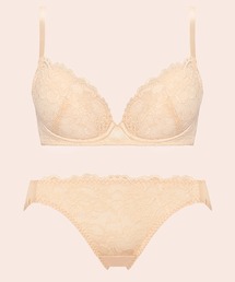 AMOSTYLE BY TRIUMPH（アモスタイルバイトリンプ）の「Daily AMOSTYLE ブラ&ショーツセット レイシーブルーム【B","C","Dカップ】 AMST520 WHU + Mini JX（ブラ&ショーツ）」