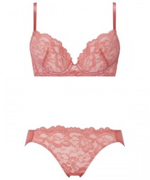 AMOSTYLE BY TRIUMPH（アモスタイルバイトリンプ）の「Daily AMOSTYLE ブラ＆ショーツセット レイシーブルーム【B,C,Dカップ】 AMST520 WHU + Mini JX（ブラ&ショーツ）」