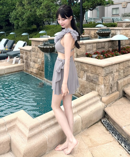 mellowneon チュールワンショルダー水着 チュールワンショルダー水着｜MELLOWNEON (メロウネオン) 公式サイト