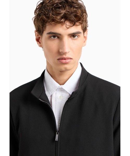 EMPORIO ARMANI(エンポリオアルマーニ)の「【エンポリオ アルマーニ】ジップアップブルゾン マイクロアーミュアクレープ(ブルゾン・メンズ・ブラック・46/48/50/54)」の4枚目の写真