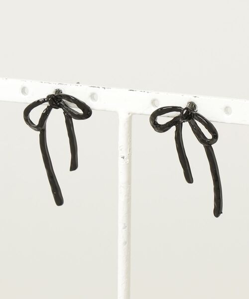 Anthe(アンテ)の「【Anthe】リボンピアス / ant-000015(ピアス(両耳用)・レディース・ゴールド/シルバー/ブラック・FREE)」の2枚目の写真