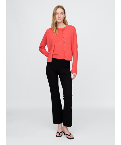 GAP(ギャップ)の「CashSoft カシミヤタッチ 半袖 ミニTシャツ(ニット/セーター・レディース・コーラル/ブルー/アイボリー/ブラック/イエロー・XXS/XL/L/M/S/XS)」の6枚目の写真