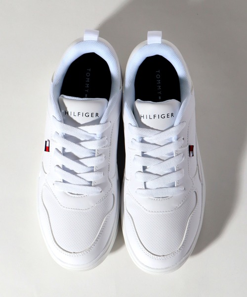 TOMMY HILFIGER(トミーヒルフィガー)の「【TOMMY HILFIGER/トミーヒルフィガー】TH LOW COURT/ローコート スニーカー(スニーカー・レディース・ホワイト・23.0cm/23.5cm/24.0cm/24.5cm/25.0cm)」の6枚目の写真